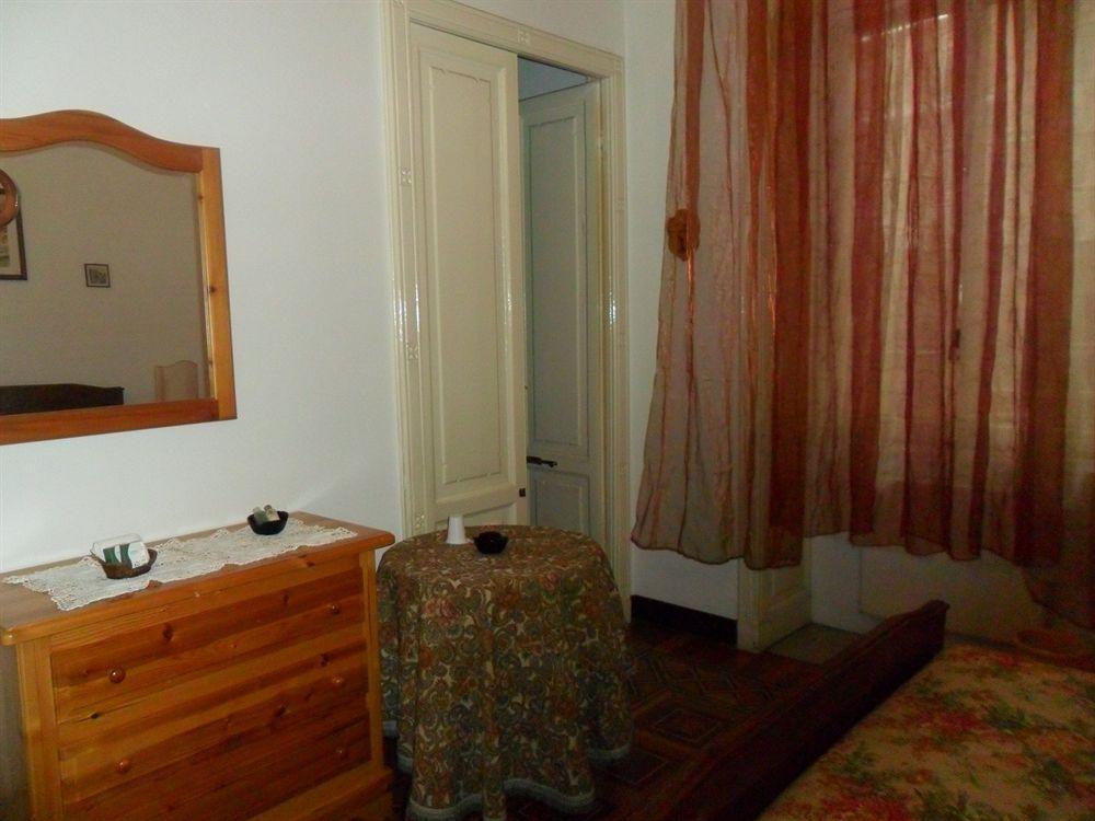 Guesthouse La Briosa Nicole Genoa Ngoại thất bức ảnh